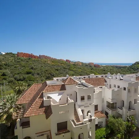 Duquesa Village 8.25.21 דירה